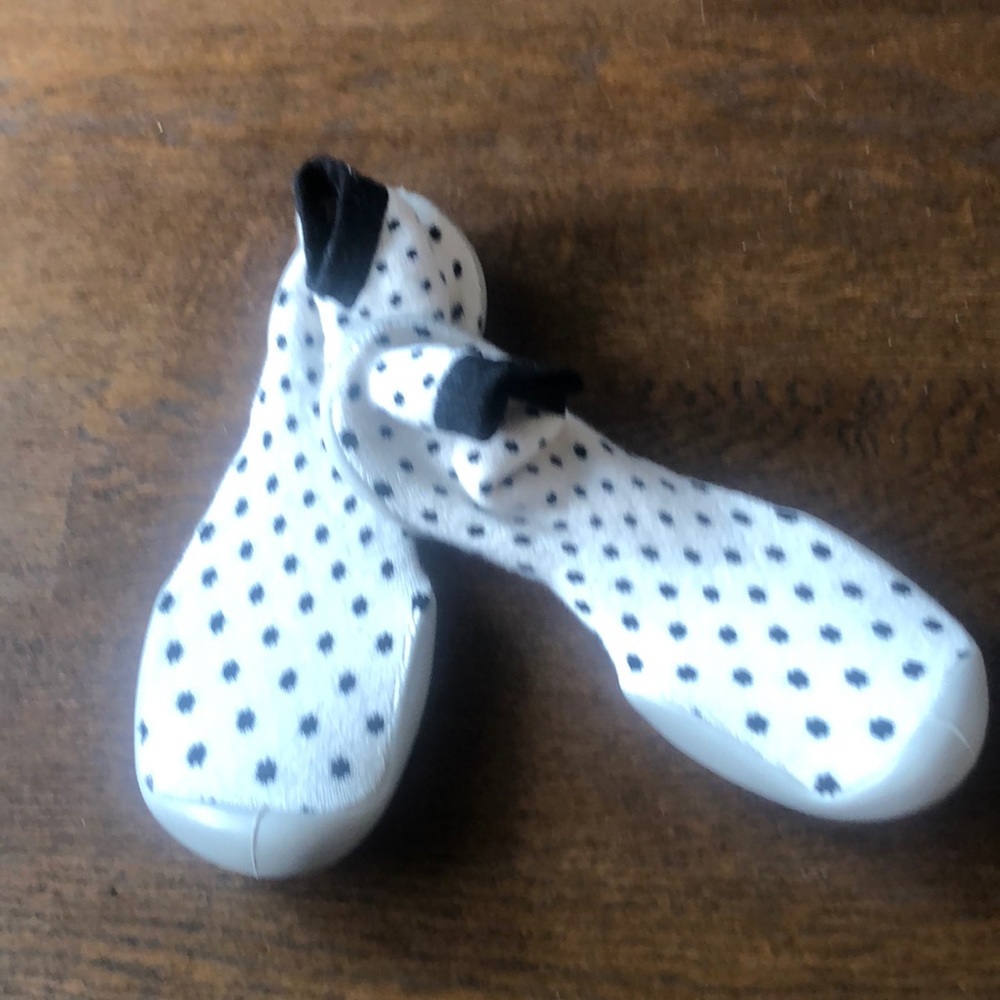 Slippers - Picture 4 of 4